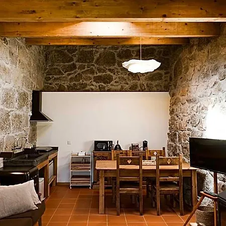 Quinta Da Portela - Chale Da Vinha - By Met * Lamego